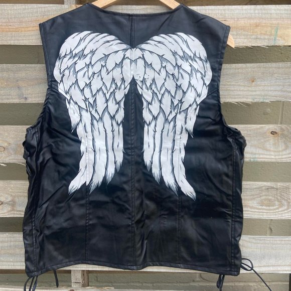 Vest With Angel Wings - Picture 1 of 2